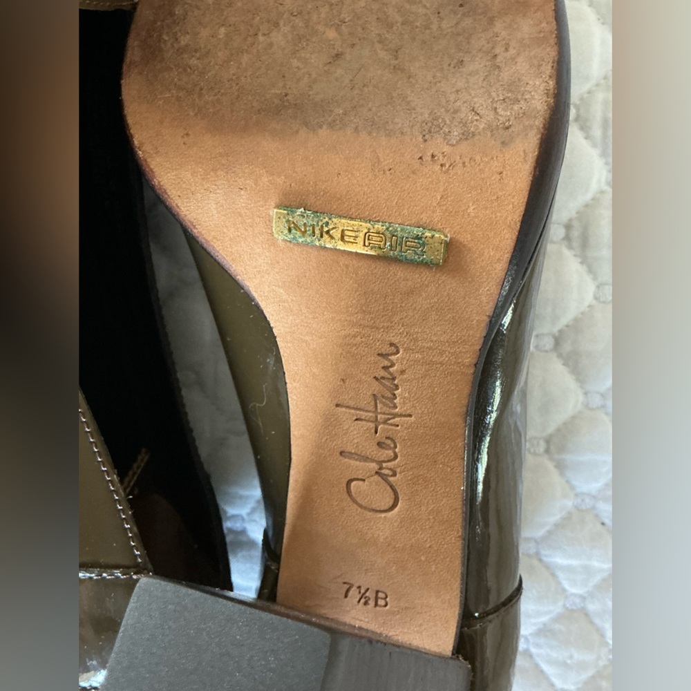 Cole Haan Kendra Nike Air Patent Leather Sepia/Green Block Heel Pumps 7,5 - Picture 9 of 15